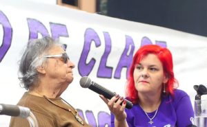 Crolina Spilman vicepresidenta del PIT-CNT y María Julia Alcoba, fundadora de la CNT durante la apertura del encuentro. Foto: PIT-CNT